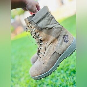 USMC combat boots size 11.5 very lightly use great condition super clean